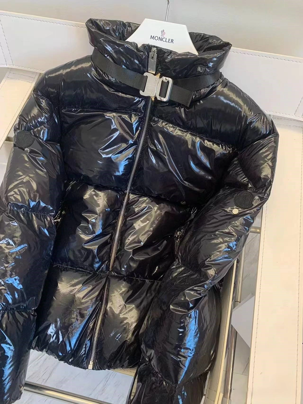 wg.luxury- 7o9385r Mahoganus down jacket item:D-F431J1323